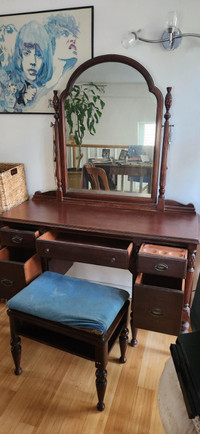 Vanity with Mirror & Bench