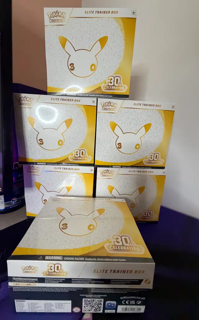 Pokemon 30th Anniversary Elite Trainer Box **5 AVAILABLE**