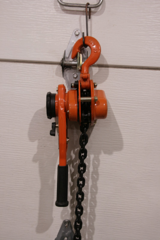 LEVER CHAIN HOIST 3/4 Ton in Hand Tools in Hamilton