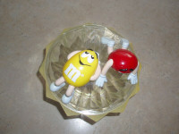 ~ M&M'S VINTAGE COLLECTOR DISPENSERS & RARE M&M'S CANDY DISHES~