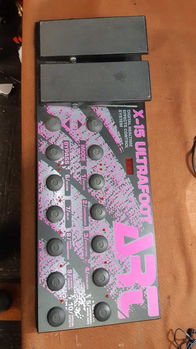 ART X15 ULTRAFOOT midi controller  in Amps & Pedals in Edmonton