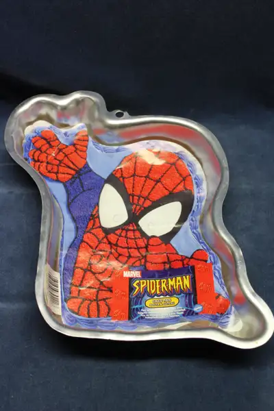 Marvel's Spider-Man Wilton Industries Collector Cake Pan/Mold, View more