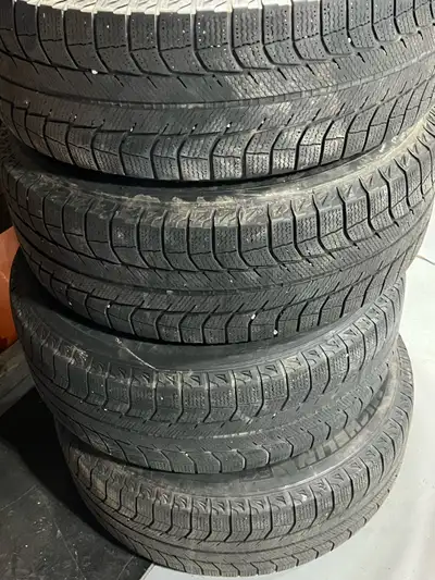 245/65/R17 Michelin X on aluminum rims for Honda Ridgeline