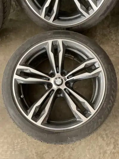 I am selling a set of 4 used BMW rims with Continental tires offering both style and performance. Th...