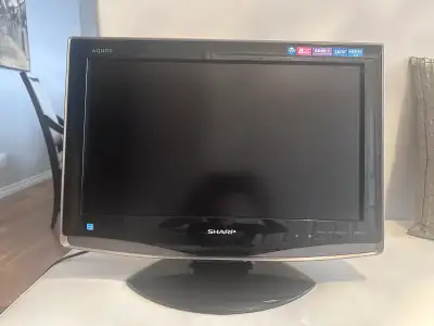 Sharp Aquos LC-20D42U LCD 20” Tv c/w Remote and Owners Manual, View more