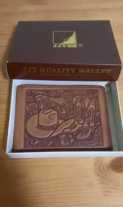 Men's embossed real leather wallet, View more