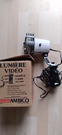 Ambico Video light