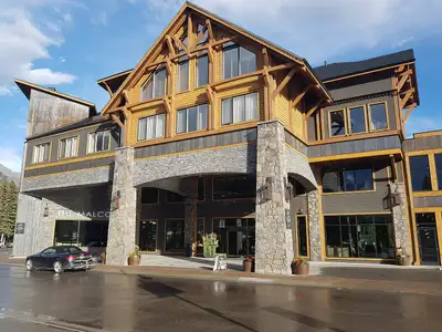 Gift Certificate worth $750.00 for the Malcolm Hotel in Canmore. ASKING: $595.00. This is a very lux...
