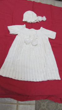 HAND KNITTED CHRISTENING DRESS / HAT NEW $150