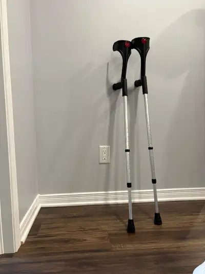PEPE Mobility - Forearm Crutches Adults (x2 Units, Open Cuff), Adjustable, Aluminum - Made in Europe