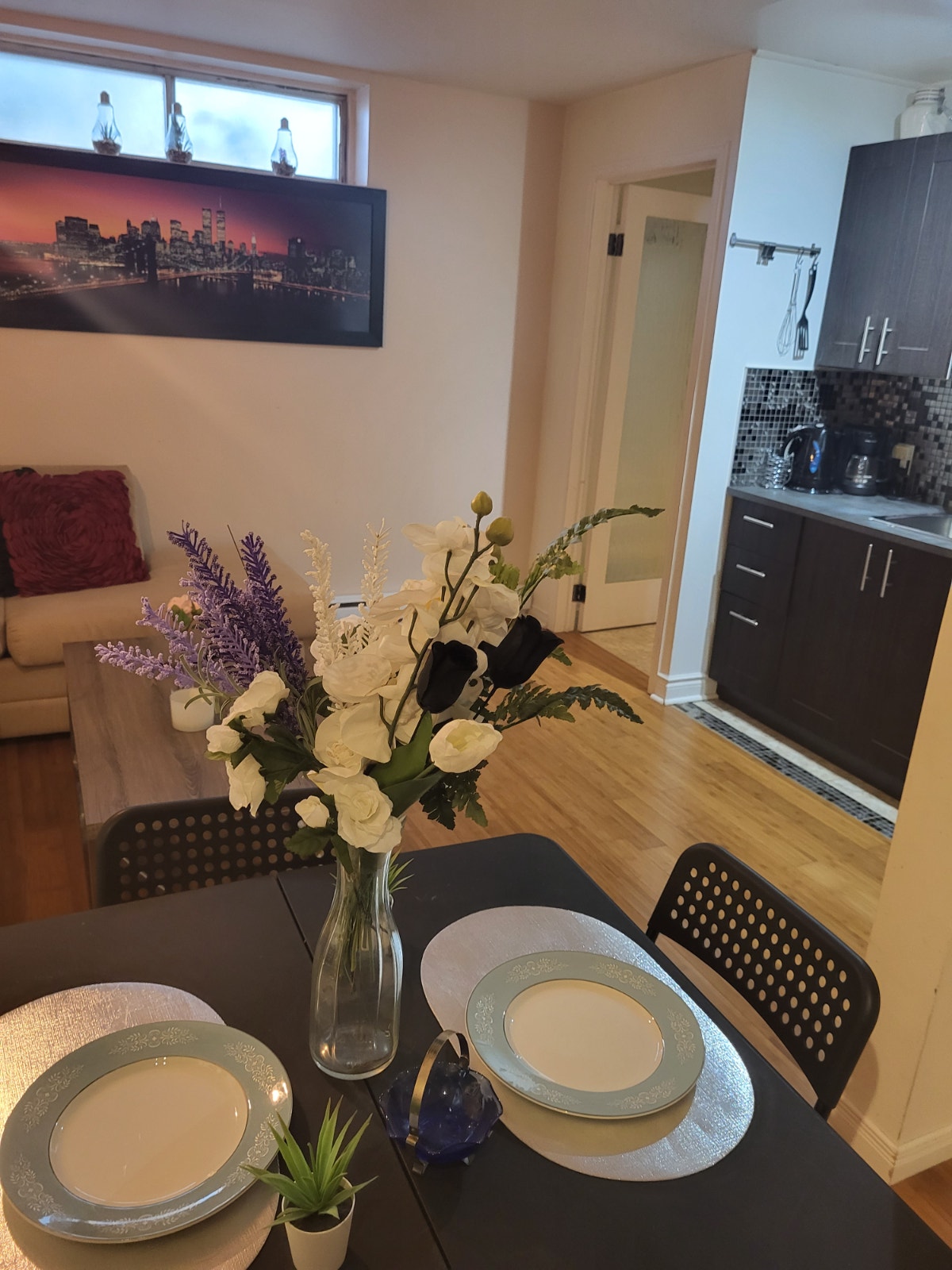 3½ MEUBLÉ À LOUER À LAVAL – TOUT INCLUS! — photo 3