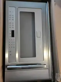 Frigidaire Professional microwave 
