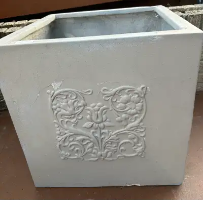 Large Garden Planter Plaster, View more
