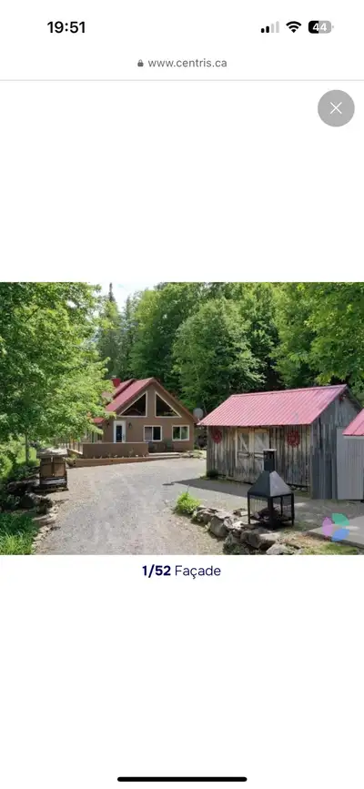 belle maison avec garage au cœur de la nature. Aucun voisin a l’horizon, la tranquillité pure et dur...