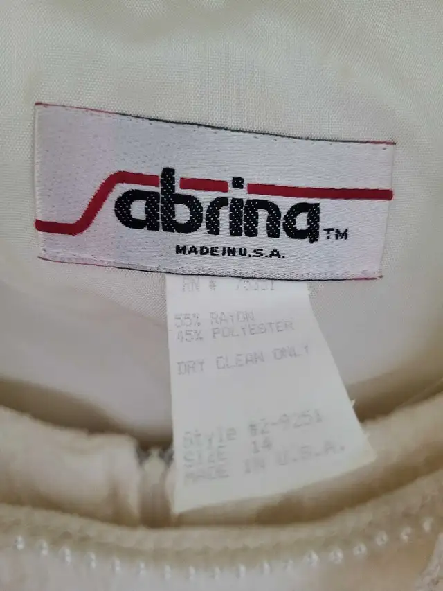 Girls Cream White Sleeveless Dress Bolero Jacket Pearls Size 14 in Kids & Youth in City of Toronto - Image 6