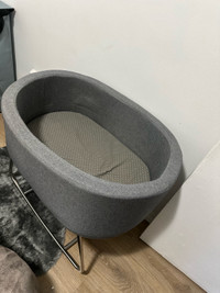 Rocking bassinet for baby