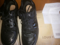 Louis Vuitton Black Shoes Belt    and Messenger Bag Handbag