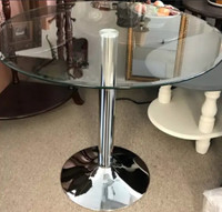 Round table with  chair , new, Diam.36"x29.5"H.