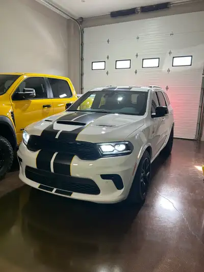 2024 Dodge Durango SRT - AlcHemi Less than 3,000 KM's - New condition Always inside - hasn't seen sn...