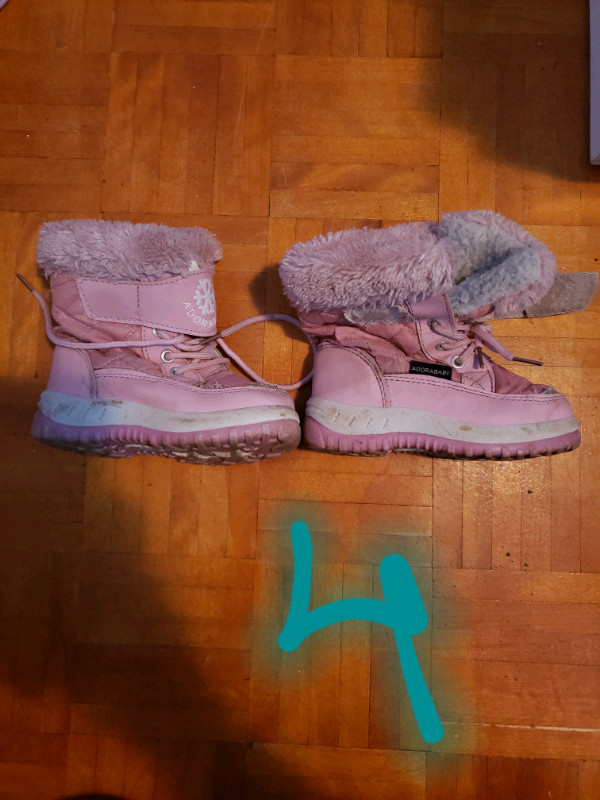 Girls toddler boots - multiple sets in Multi-item in City of Halifax - Image 3