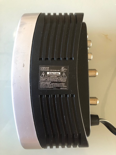 RF modulator with coaxial cables (2), View more