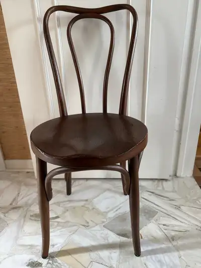 Chaise bistrot ancienne , View more
