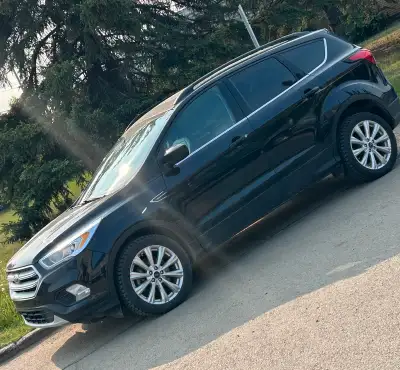 Clean inside and out 2019 Ford Escape SEL. Fully loaded with many new features: Ford App remote star...