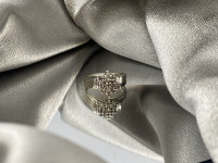 10K White Gold 0.18ct. 23 Diamonds Cluster Ring $509