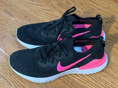 Nike Epic React running shoes Size 9 - like new, View more