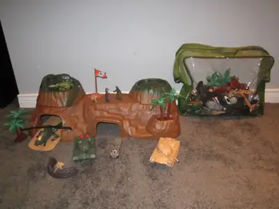 Good condition Pick Up Location: Close to Canadian Wonderland Includes: 1. Fighters, Trees, Plains.....