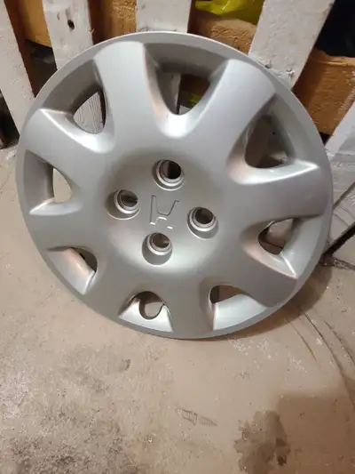 As shown, never used in perfect condition 1998-2000 HONDA CIVIC 14” wheel cover hub cap 55044 P/N 44...