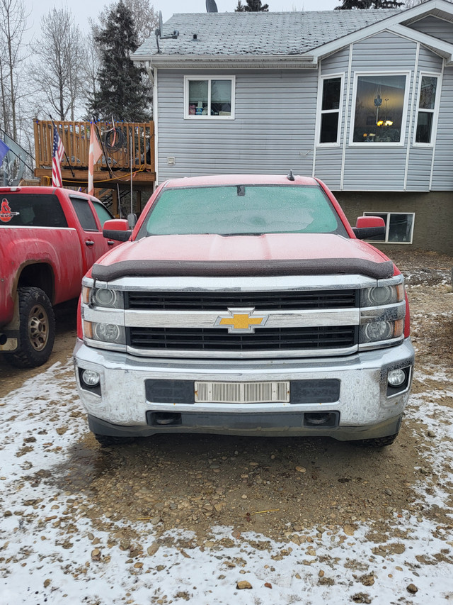 2015 chevy diesel in Cars & Trucks in Edmonton - Image 2
