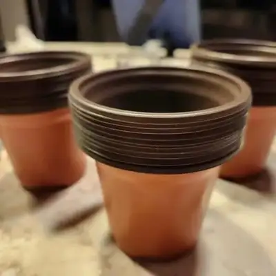 Pots 3 1/2" NEUFS pour plantes.  30 pour $5 à LaPlaine., View more