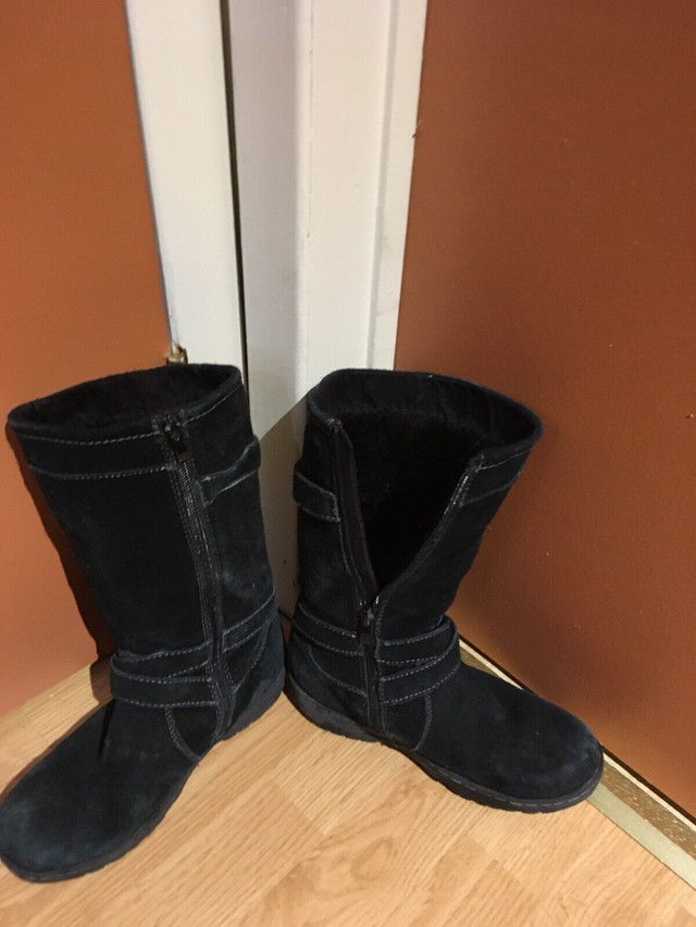 souliers,Bottes hiver grandeur 3 (5$) dans Enfants et jeunesse  à Laval/Rive Nord