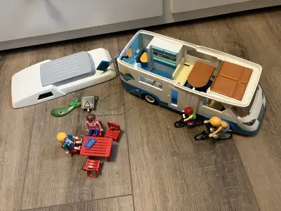 A few playmobil set as in the pictures All for $25