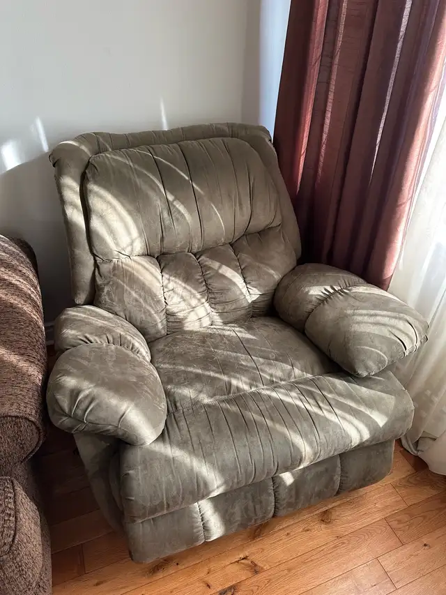 recliner chair ( 3 chairs )