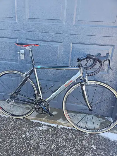 Bianchi reparto corse road bike..., View more
