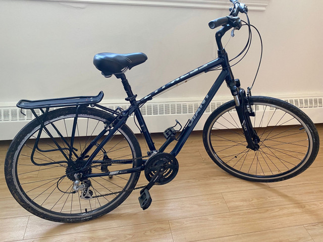 Giant Cypress DX Size M in Cruiser, Commuter & Hybrid in City of Halifax