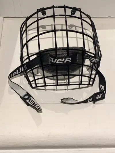 Bauer RBE III junior face mask only $15 (unused), View more