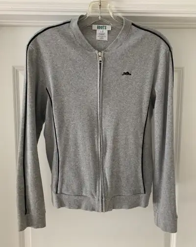 Roots Grey Sweater - $20 Full Zipper (95% Cotton - 5% Spandex) Size: Youth Large Lululemon Flared Yo...
