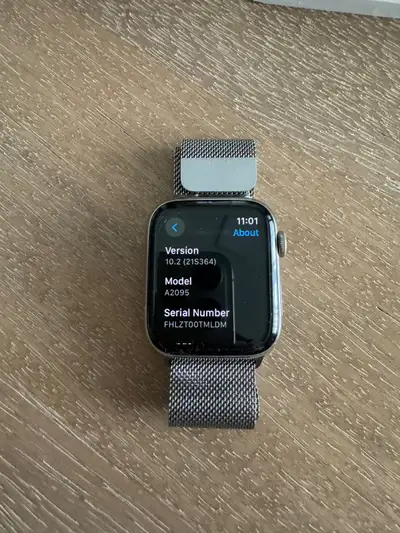 Apple Watch Series 5 stainless steel 44 mm, View more