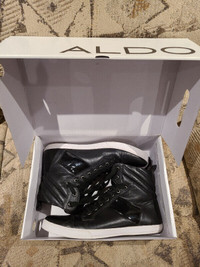 Black Aldo High Tops barely worn Size 12