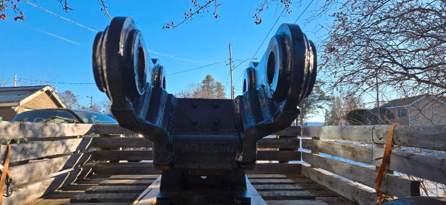 wedgelock hydraulic coupler  in Heavy Equipment Parts & Accessories in Sault Ste. Marie - Image 2