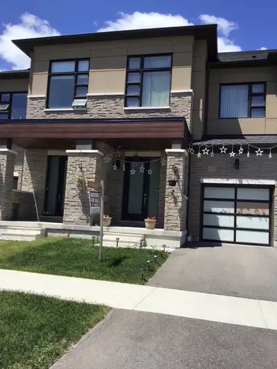 130 Ogston Cres , Whitby, Ontario, Canada, L1 P 0H3 . Price 899;00 Transit, Rossland Rd W , & Lake R...