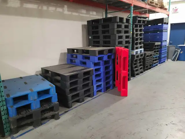 READY NOW TO THE PUBLIC COME SEE ERICA for used pallet needs in Tool Storage & Benches in Mississauga / Peel Region - Image 4