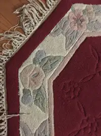 Beautiful burgundy small area rug great for any place