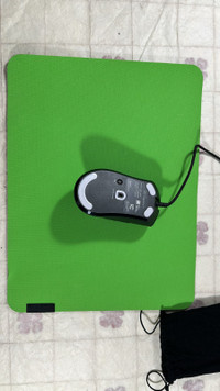 Razer death adder mouse plus Razer mouse pad