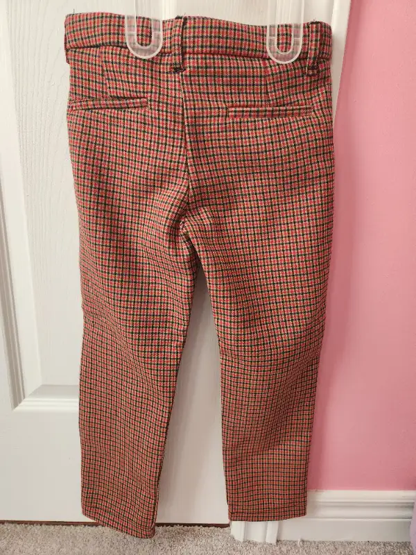 Pants size 7 in Kids & Youth in City of Toronto - Image 3