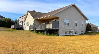 Charming & Spacious Stratford PEI Home on 0.25-Acre Lot Welcome to this beautifully maintained Strat...