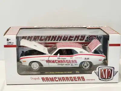 1971 Dodge Challenger R/T HEMI 1:24 diecast model , View more